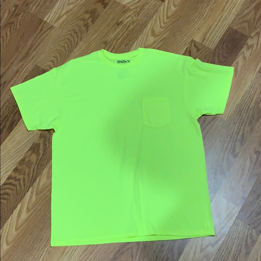 Highlighted shirt for construction